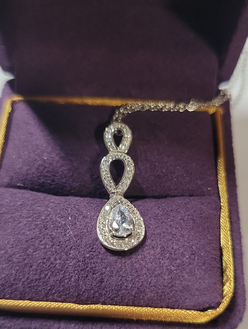 Silver Teardrop Cubic Zirconia Pendant Necklace - Elegant White Sparkle